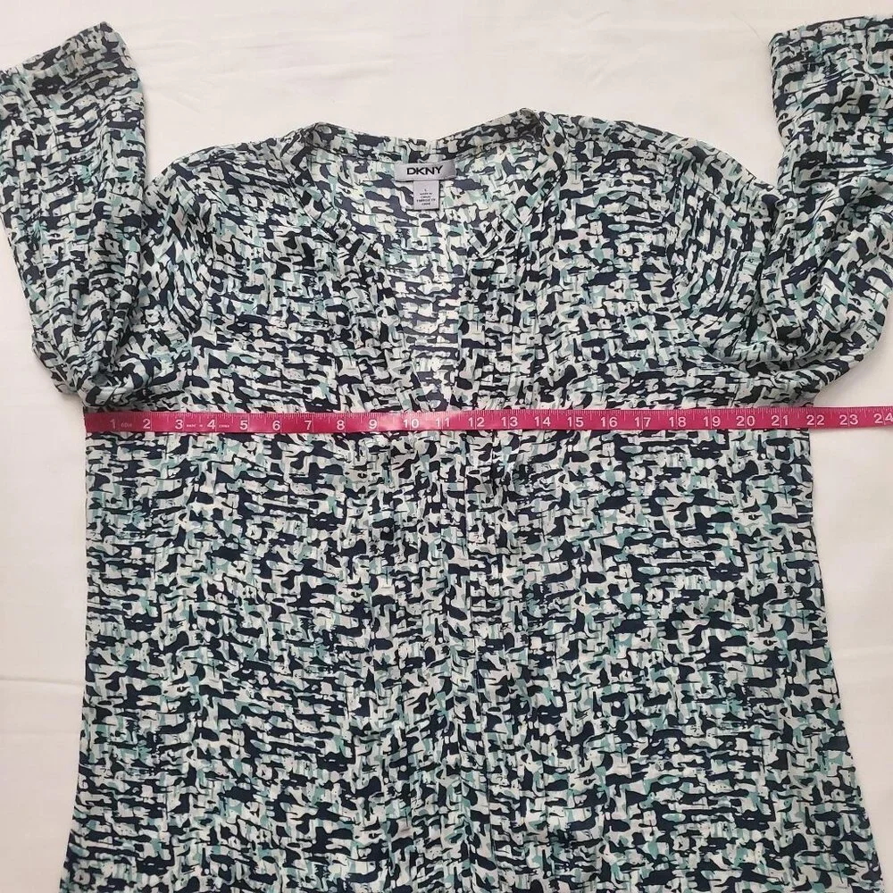 DKNY Women’s 3/4 Sleeve Printed Split-Neck Pleated Front Peasant Top Size Large - Picture 6 of 8